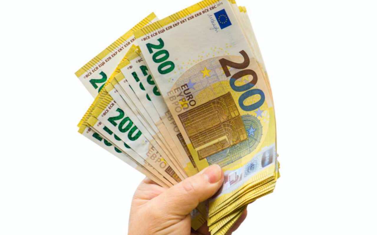 Bonus 200 euro in busta paga a luglio: cosa deve fare il datore di lavoro
